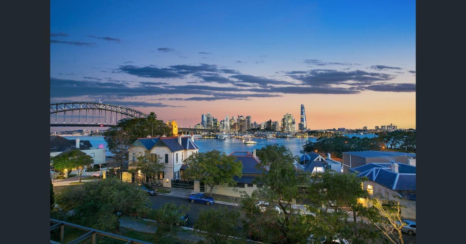 Apartment Magical Escape With Harbour Views & Parking *