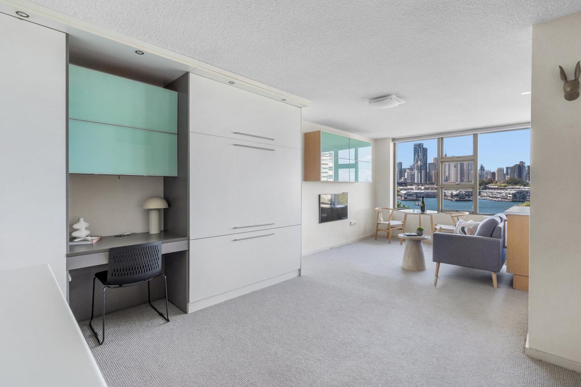 Magical Escape With Harbour Views & Parking