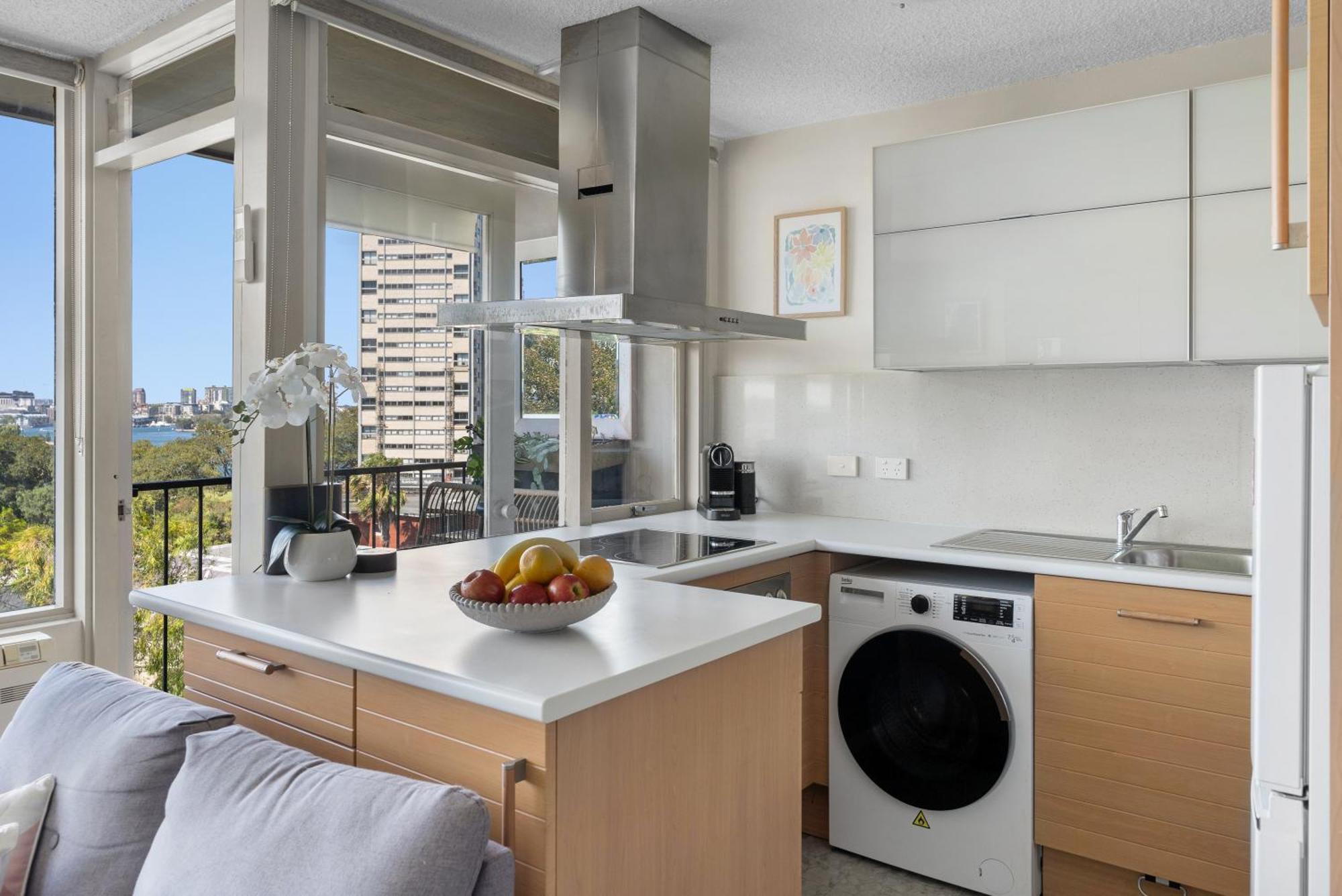 Magical Escape With Harbour Views & Parking Apartment *